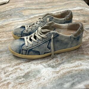 Golden Goose superstars!!  💙💙